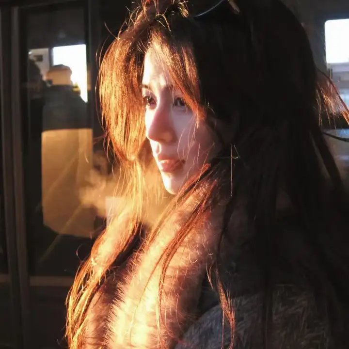 新版:我爸资助的贫困生都是大佬